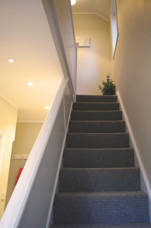 Charming Three Bed Home Near City Centre And Hospital Σαουθάμπτον Εξωτερικό φωτογραφία